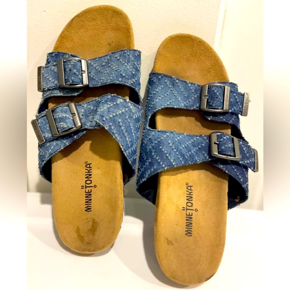 Minnetonka Women’s Size 9 Denim  Blue Slip On Sandals (799896) Comfort Adj - Picture 1 of 6